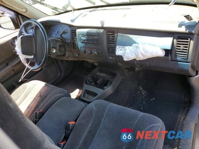 Zdjęcie 8 z 12 samochodu: 2003 DODGE DAKOTA SPORT VIN:1D7HG32N93S226562 - miniatura