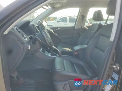 Zdjęcie 7 z 13 samochodu: 2017 VOLKSWAGEN TIGUAN S VIN:WVGAV7AX7HK021496 - miniatura