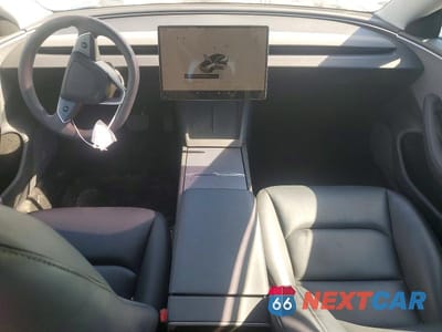 Zdjęcie 8 z 12 samochodu: 2025 TESLA MODEL 3 VIN:5YJ3E1EAXSF914640 - miniatura