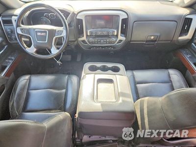 Zdjęcie 8 z 12 samochodu: 2018 GMC SIERRA K1500 SLT VIN:3GTU2NEC4JG291949 - miniatura