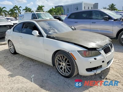 Czwarte zdjęcie samochodu z boku: 2009 BMW 335 I VIN:WBAWB73529P044622 - miniatura