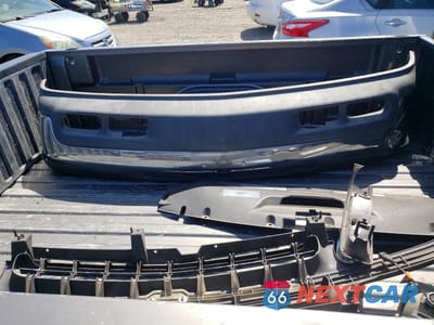 Zdjęcie 12 z 13 samochodu: 2001 CHEVROLET SILVERADO K1500 VIN:2GCEK19T711337855 - miniatura