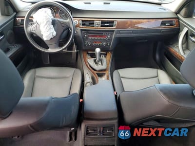 Zdjęcie 8 z 13 samochodu: 2006 BMW 325 I VIN:WBAVB13566KX65575 - miniatura