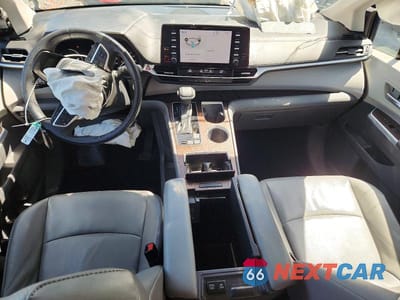 Zdjęcie 8 z 14 samochodu: 2022 TOYOTA SIENNA XLE VIN:5TDYSKFC9NS042360 - miniatura