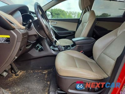 Zdjęcie 7 z 13 samochodu: 2017 HYUNDAI SANTA FE LIMITED ULTIMATE VIN:KM8SRDHFXHU220034 - miniatura