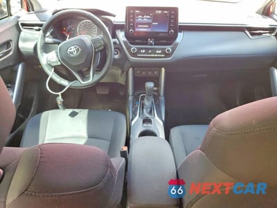 Zdjęcie 8 z 13 samochodu: 2022 TOYOTA COROLLA CROSS LE VIN:7MUBAABGXNV011491 - miniatura