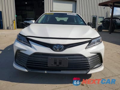 Piąte zdjęcie samochodu w środku: 2023 TOYOTA CAMRY LE VIN:4T1C11AK5PU167534 - miniatura
