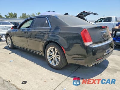 Drugie zdjęcie samochodu z przodu: 2019 CHRYSLER 300 TOURING VIN:2C3CCAAG3KH547952 - miniatura