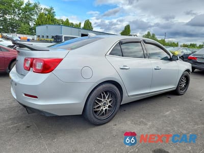 Trzecie zdjęcie samochodu z tyłu: 2016 CHEVROLET MALIBU LIMITED LTZ VIN:1G11E5SA8GF108892 - miniatura