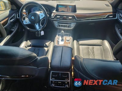 Zdjęcie 8 z 12 samochodu: 2021 BMW 740 XI VIN:WBA7T4C04MCE60839 - miniatura