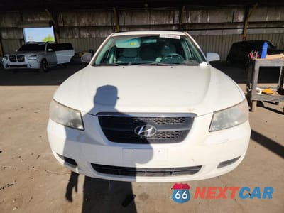 Piąte zdjęcie samochodu w środku: 2008 HYUNDAI SONATA GLS VIN:5NPET46C08H336901 - miniatura