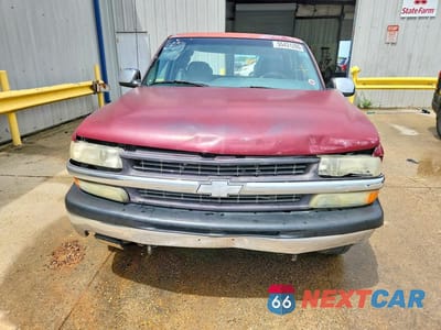Piąte zdjęcie samochodu w środku: 1999 CHEVROLET SILVERADO C1500 VIN:2GCEC19T7X1149486 - miniatura