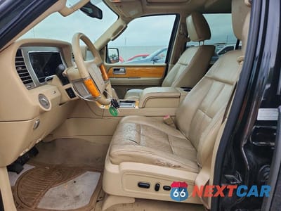 Zdjęcie 7 z 14 samochodu: 2010 LINCOLN NAVIGATOR VIN:5LMJJ2J50AEJ02161 - miniatura