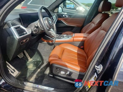 Zdjęcie 7 z 13 samochodu: 2023 BMW X7 XDRIVE40I VIN:5UX23EM0XP9P90399 - miniatura