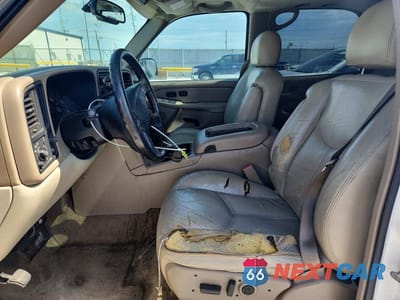 Zdjęcie 7 z 13 samochodu: 2005 CHEVROLET TAHOE C1500 VIN:1GNEC13T75R218939 - miniatura