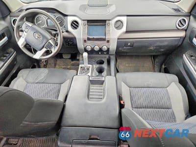 Zdjęcie 8 z 12 samochodu: 2017 TOYOTA TUNDRA SR5 VIN:5TFRY5F18HX217070 - miniatura