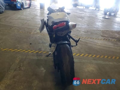 Czwarte zdjęcie samochodu z boku: 2024 SUZUKI GSX-R600 VIN:JS1GN7FA2R7100043 - miniatura