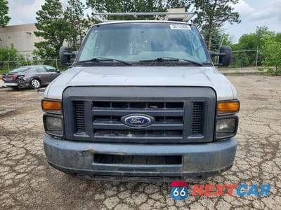 Piąte zdjęcie samochodu w środku: 2013 FORD ECONOLINE E250 VAN VIN:1FTNE2EW3DDA33783 - miniatura