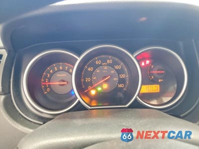 Zdjęcie 9 z 12 samochodu: 2009 NISSAN VERSA 1.6 BASE VIN:3N1CC11E89L473586 - miniatura