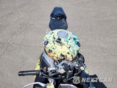 Piąte zdjęcie samochodu w środku: 2011 HONDA CBR1000 RR VIN:JH2SC5947BK300488 - miniatura
