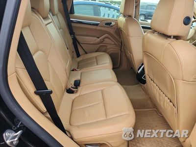 Zdjęcie 11 z 13 samochodu: 2013 PORSCHE CAYENNE S HYBRID VIN:WP1AE2A27DLA15504 - miniatura