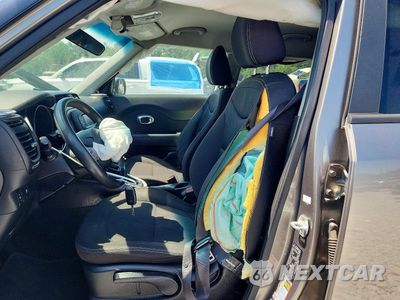 Zdjęcie 7 z 13 samochodu: 2016 KIA SOUL BASE VIN:KNDJN2A24G7317556 - miniatura