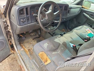 Zdjęcie 8 z 12 samochodu: 2003 CHEVROLET SILVERADO K2500 HEAVY DUTY VIN:1GCHK29U43E195963 - miniatura