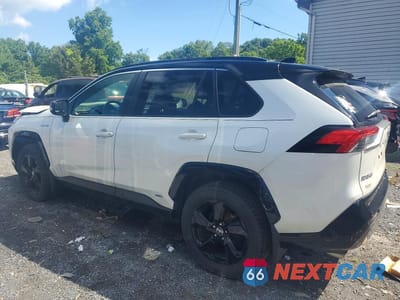 Drugie zdjęcie samochodu z przodu: 2020 TOYOTA RAV4 XSE VIN:JTMEWRFV3LD551144 - miniatura