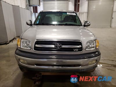 Piąte zdjęcie samochodu w środku: 2001 TOYOTA TUNDRA SR5 VIN:5TBBT44131S198316 - miniatura