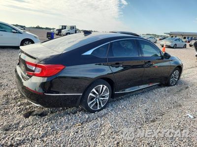 Trzecie zdjęcie samochodu z tyłu: 2018 HONDA ACCORD HYBRID EXL VIN:1HGCV3F6XJA005862 - miniatura