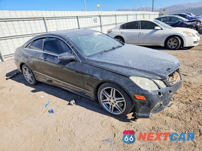 Czwarte zdjęcie samochodu z boku: 2010 MERCEDES-BENZ E 550 VIN:WDDKJ7CB2AF019892 - miniatura