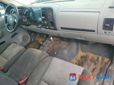 Zdjęcie 8 z 12 samochodu: 2009 CHEVROLET SILVERADO K2500 HEAVY DUTY VIN:1GCHK44KX9F172174 - miniatura
