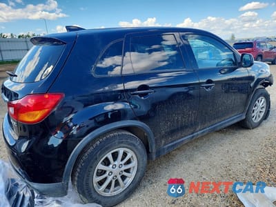 Trzecie zdjęcie samochodu z tyłu: 2017 MITSUBISHI RVR SE VIN:JA4AJ3AU5HZ604326 - miniatura