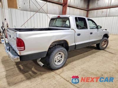 Trzecie zdjęcie samochodu z tyłu: 2002 DODGE DAKOTA QUAD SLT VIN:1B7HG48N02S581528 - miniatura