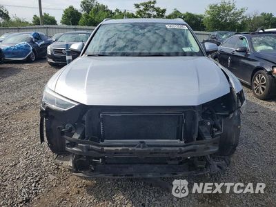 Piąte zdjęcie samochodu w środku: 2019 AUDI Q3 PREMIUM PLUS VIN:WA1BECF3XK1081013 - miniatura