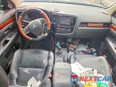 Zdjęcie 8 z 12 samochodu: 2014 MITSUBISHI OUTLANDER SE VIN:JA4AD3A32EZ002249 - miniatura
