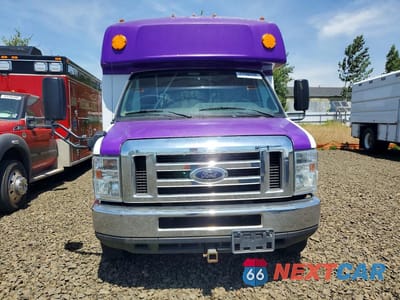 Piąte zdjęcie samochodu w środku: 2017 FORD ECONOLINE E450 SUPER DUTY CUTAWAY VAN VIN:1FDFE4FS7HDC05262 - miniatura
