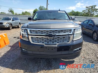 Piąte zdjęcie samochodu w środku: 2016 CHEVROLET SUBURBAN K1500 LT VIN:1GNSKHKC6GR368172 - miniatura