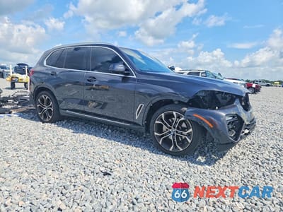 Czwarte zdjęcie samochodu z boku: 2021 BMW X5 SDRIVE 40I VIN:5UXCR4C07M9H62850 - miniatura