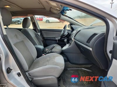 Zdjęcie 7 z 12 samochodu: 2012 NISSAN SENTRA 2.0 VIN:3N1AB6AP4CL703821 - miniatura