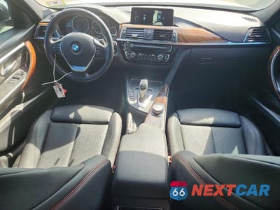 Zdjęcie 8 z 13 samochodu: 2017 BMW 330 XI VIN:WBA8D9C36HA005482 - miniatura