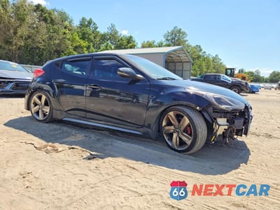 Czwarte zdjęcie samochodu z boku: 2014 HYUNDAI VELOSTER TURBO VIN:KMHTC6AE9EU188644 - miniatura