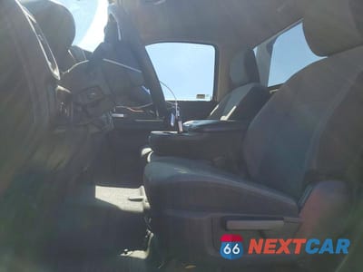 Zdjęcie 7 z 12 samochodu: 2019 RAM 5500 VIN:3C7WRNDL0KG599534 - miniatura