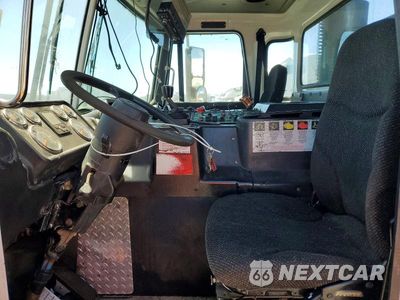 Piąte zdjęcie samochodu w środku: 2016 AUTOCAR XPEDITOR REFUSE TRUCK VIN:5VCACLVF7GH222138 - miniatura
