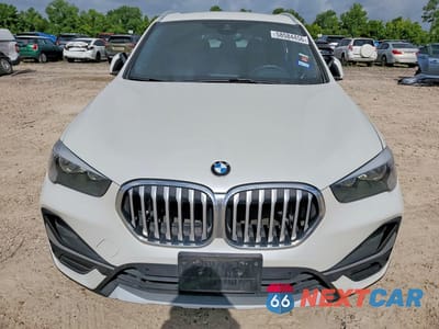 Piąte zdjęcie samochodu w środku: 2020 BMW X1 SDRIVE28I VIN:WBXJG7C04L5R63739 - miniatura