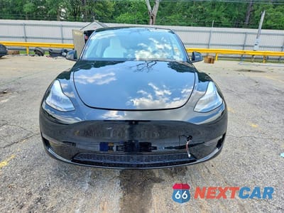 Piąte zdjęcie samochodu w środku: 2024 TESLA MODEL Y VIN:7SAYGDEDXRF103672 - miniatura