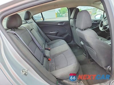 Zdjęcie 10 z 12 samochodu: 2017 CHEVROLET CRUZE LT VIN:1G1BE5SM9H7235340 - miniatura