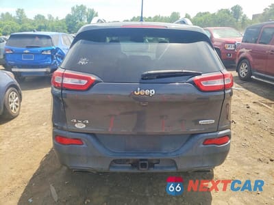 Zdjęcie 6 z 13 samochodu: 2015 JEEP CHEROKEE LATITUDE VIN:1C4PJMCS2FW509741 - miniatura