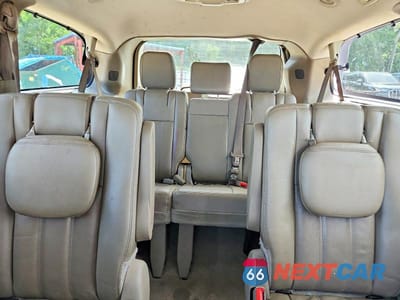 Zdjęcie 10 z 14 samochodu: 2013 CHRYSLER TOWN & COUNTRY TOURING L VIN:2C4RC1CG4DR708924 - miniatura