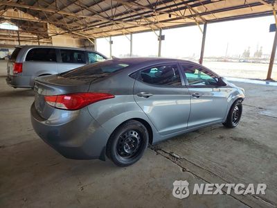 Trzecie zdjęcie samochodu z tyłu: 2013 HYUNDAI ELANTRA GLS VIN:5NPDH4AEXDH157751 - miniatura